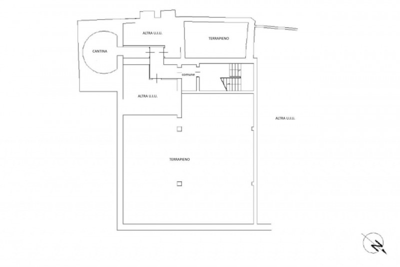 Quest’immobile viene venduto tramite asta online.

Appartamento situato al secondo piano di un ed...