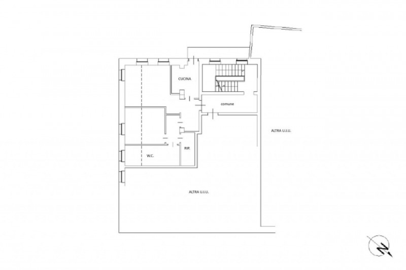 Quest’immobile viene venduto tramite asta online.

Appartamento situato al secondo piano di un ed...