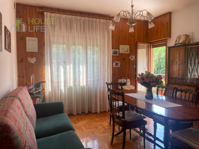 RECOARO TERME – In zona comoda a tutti i principali servizi, all’interno di un contesto tranquill...