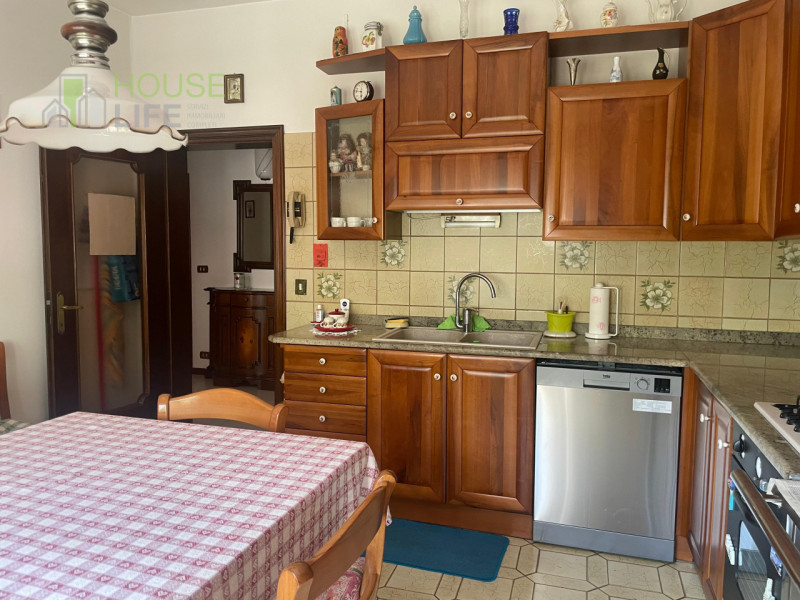 RECOARO TERME – In zona comoda a tutti i principali servizi, all’interno di un contesto tranquill...