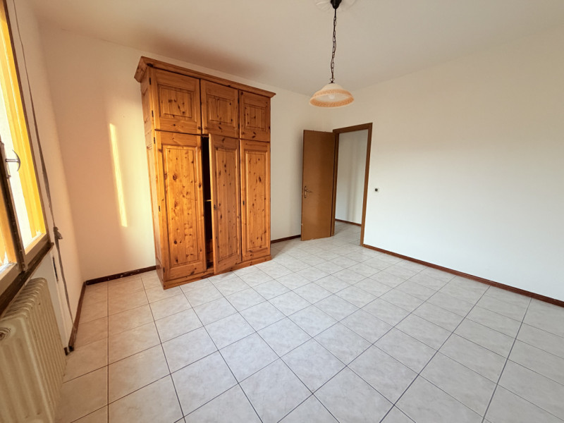 Appartamento a Battaglia Terme situato in un contesto residenziale tranquillo e comodo a tutti i ...