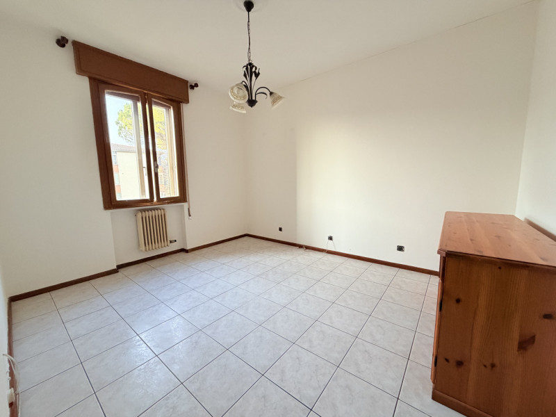 Appartamento a Battaglia Terme situato in un contesto residenziale tranquillo e comodo a tutti i ...