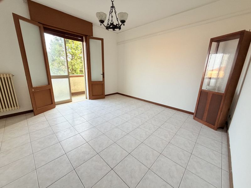 Appartamento a Battaglia Terme situato in un contesto residenziale tranquillo e comodo a tutti i ...