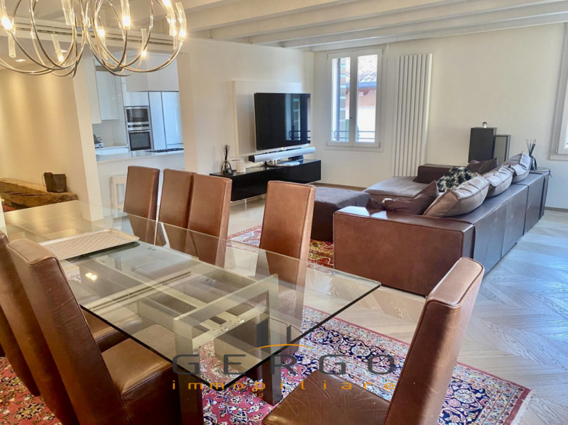 (Per INFO 3316190143) A Castelfranco Veneto, in zona centrale, proponiamo in vendita un appartame...