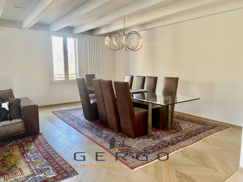 (Per INFO 3316190143) A Castelfranco Veneto, in zona centrale, proponiamo in vendita un appartame...