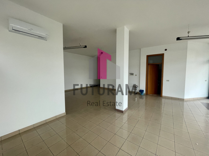 RIF:  34.1NICO-FUTURAM -  ALBIGNASEGO (PD)  -  PER INFO 0444/310220

Propongo in affitto un negoz...