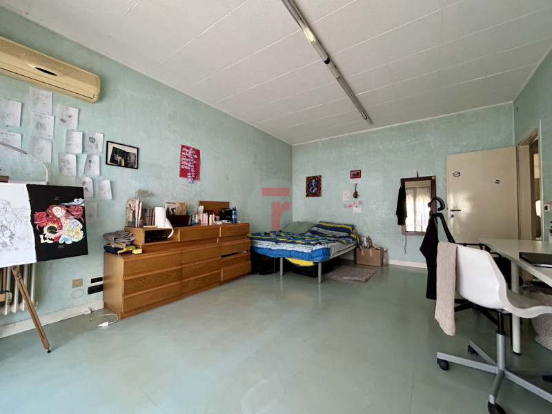 PADOVA - Appartamento ad un passo da via Altinate!

Su posizione strategica per comodità a: zona ...