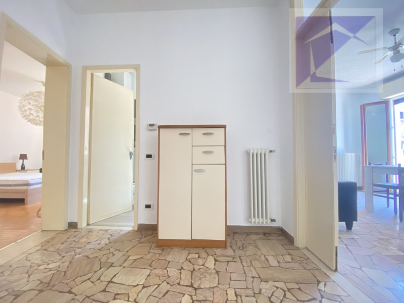 Camposampiero – In pieno centro paese, situato al secondo e ultimo piano di una palazzina di sole...