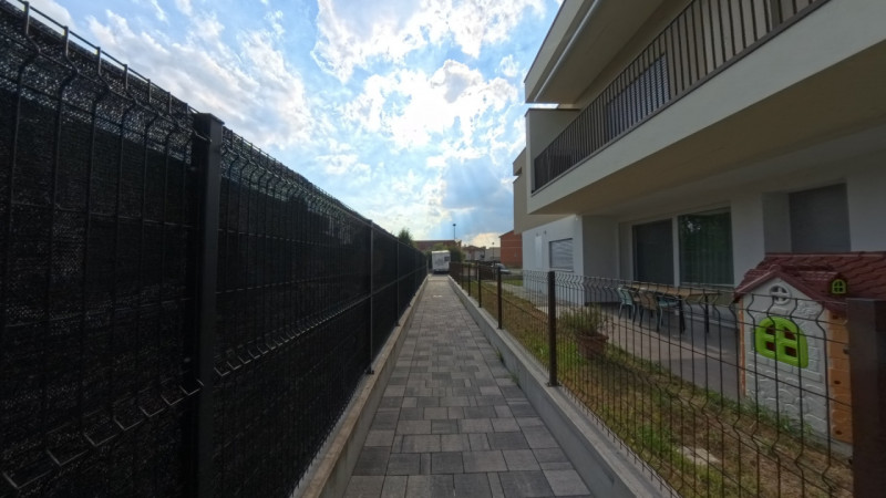 In una tranquilla e curata zona residenziale di Trebaseleghe, al primo piano di una moderna palaz...
