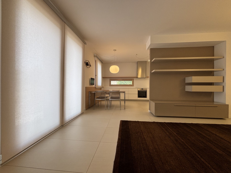 Se stai cercando un appartamento moderno, spazioso e con ottime caratteristiche energetiche, ques...