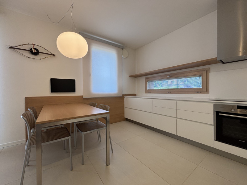 Se stai cercando un appartamento moderno, spazioso e con ottime caratteristiche energetiche, ques...