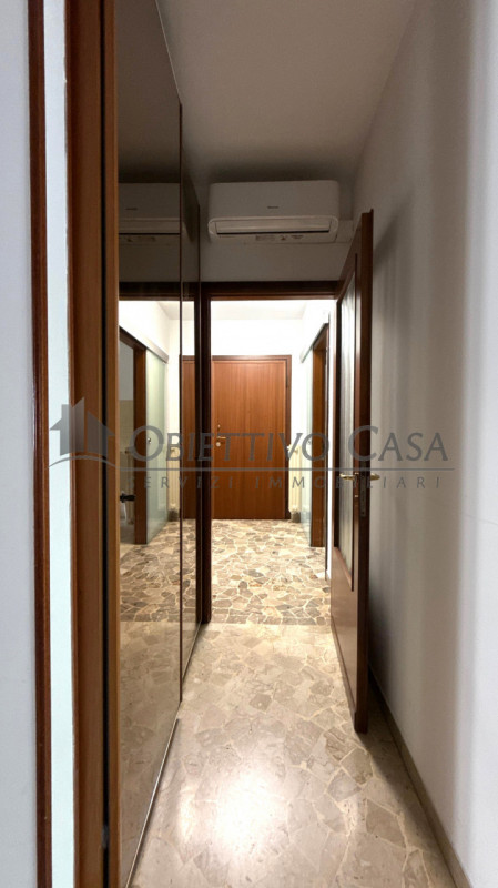 Rif. PD279 - Proponiamo in vendita un ampio appartamento di circa 120 mq al primo piano, situato ...