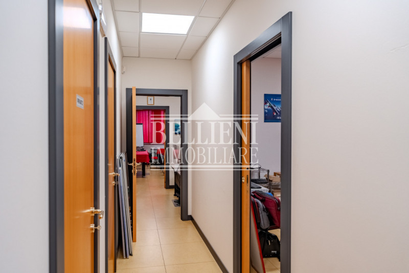 TORRI DI QUARTESOLO - In una zona ben collegata a servizi commerciali, proponiamo in vendita uno ...