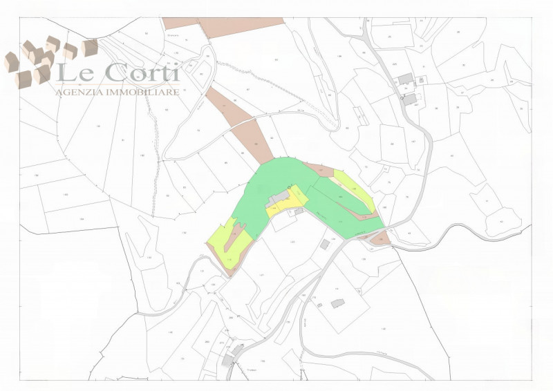 Proponiamo in vendita una proprietà da ristrutturare, situata in una zona tranquilla e immersa ne...