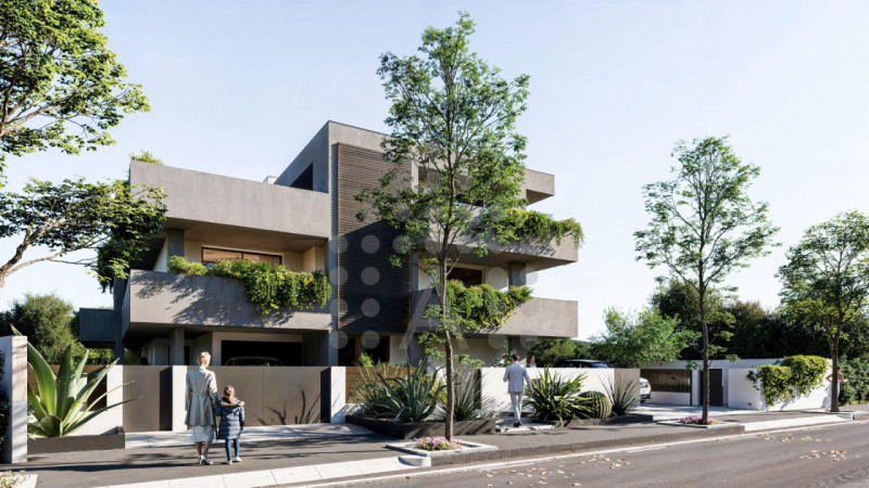 In prestigioso residence di sole quattro unità, proponiamo appartamento al primo piano con due sp...