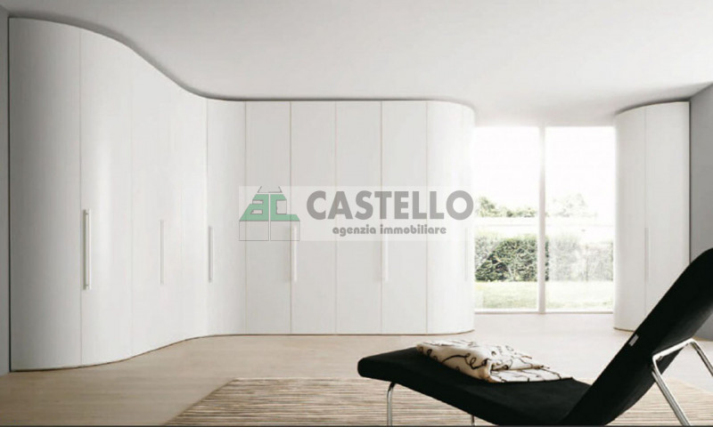 A Reschigliano proponiamo una casa indipendente, dagli ampi spazi interni ed esterni, sviluppata ...