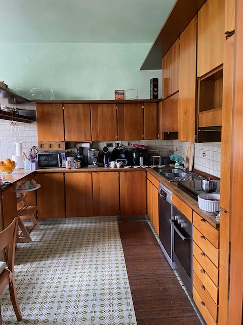 Nelle vicinanze di Prato della Valle affittasi villa arredata da LIBERA DA SETTEMBRE 2025.
la cas...