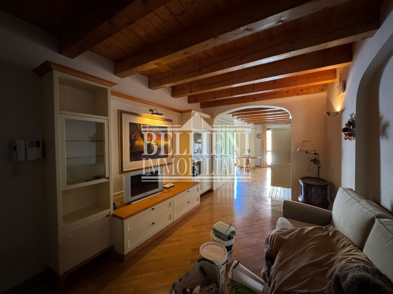 CORSO FOGAZZARO - In posizione centralissima e in contesto di pregio, proponiamo in locazione uno...