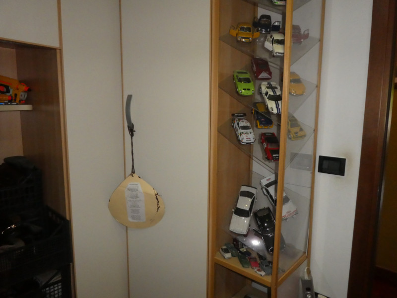 vendesi porzione di casa che si sviluppa su 2 piani , terra e Primo, costruzione del 1998 e poi e...