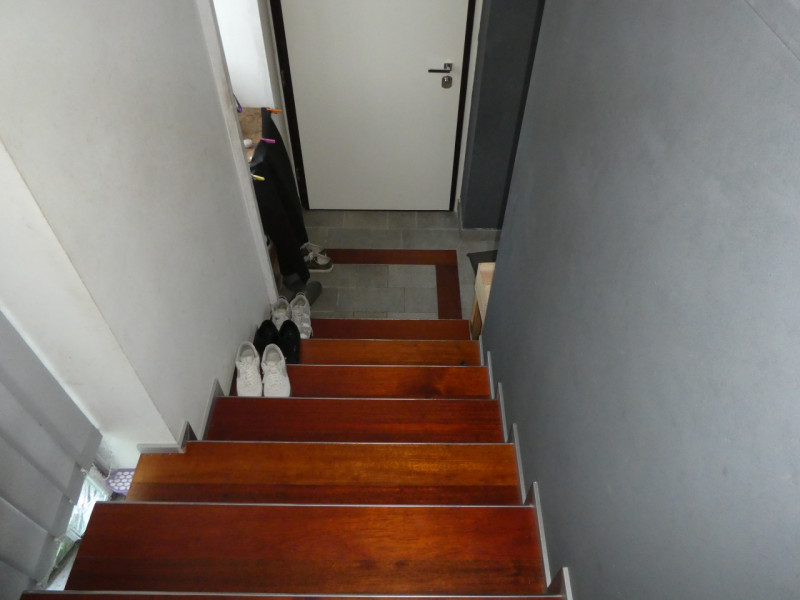 vendesi porzione di casa che si sviluppa su 2 piani , terra e Primo, costruzione del 1998 e poi e...