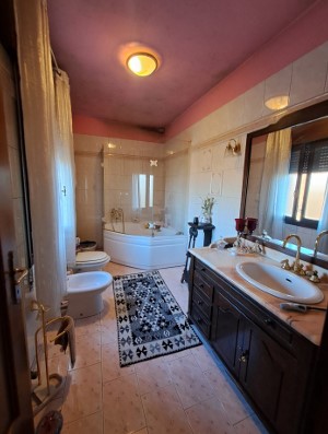 Rif. A.A.374-23

Vendita all'asta - abitazione unifamiliare su 2 livelli in data 3 febbraio 2026
...