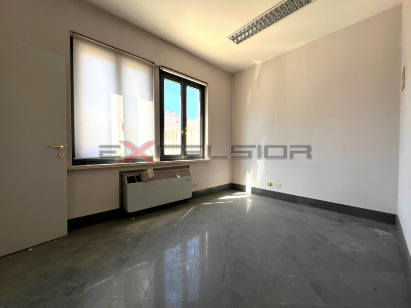 Uffici in Vendita a Adria