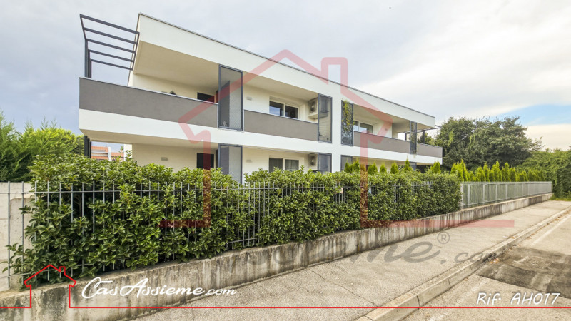 Rif. AH017
CHIAVI IN MANO - ULTIMA UNITA'!
In zona molto servita a pochi passi dal centro di Font...