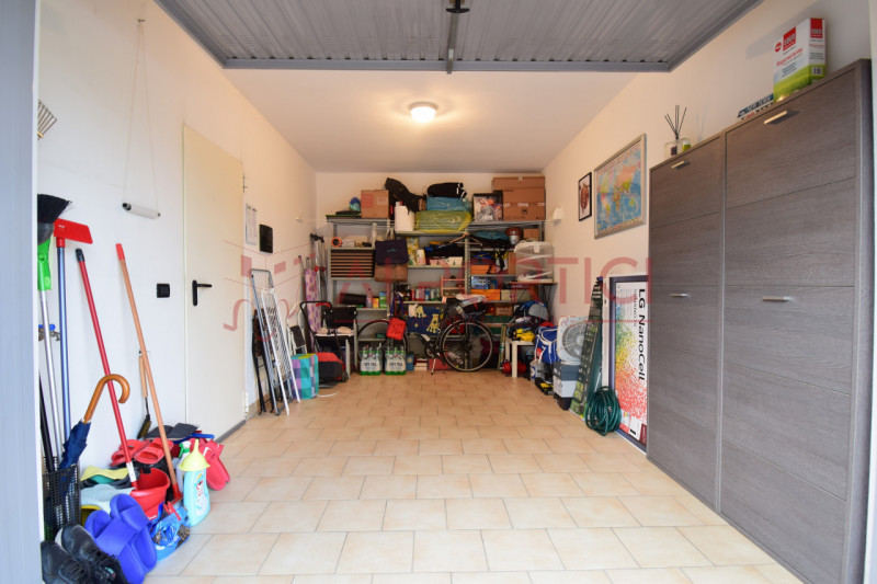 CAMPOLONGO MAGGIORE - APPARTAMENTO ARREDATO al piano terra con ingresso e giardino totalmente ind...