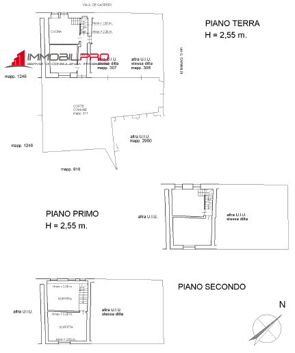 Proponiamo in vendita un'interessante soluzione immobiliare composta da più unità abitative, gara...