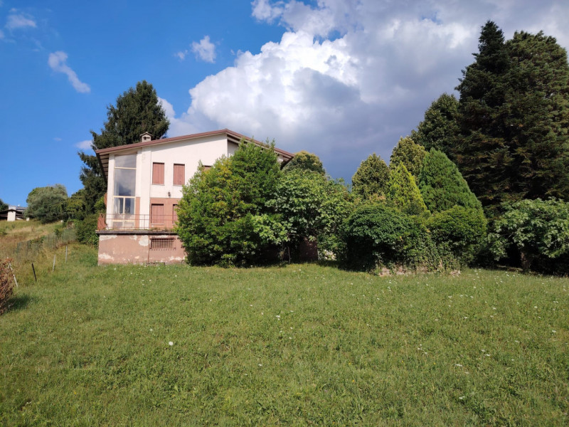 Situata nel comune di Mussolente, questa straordinaria casa singola è l'opportunità perfetta per ...