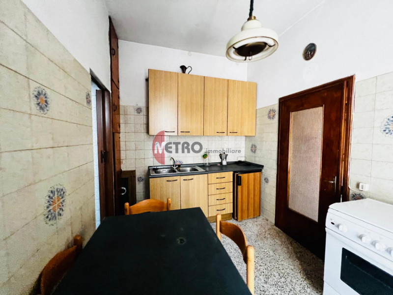 Casa plurifamiliare in vendita in via Giara, Recoaro Terme
Posizione
L’immobile si trova in via G...