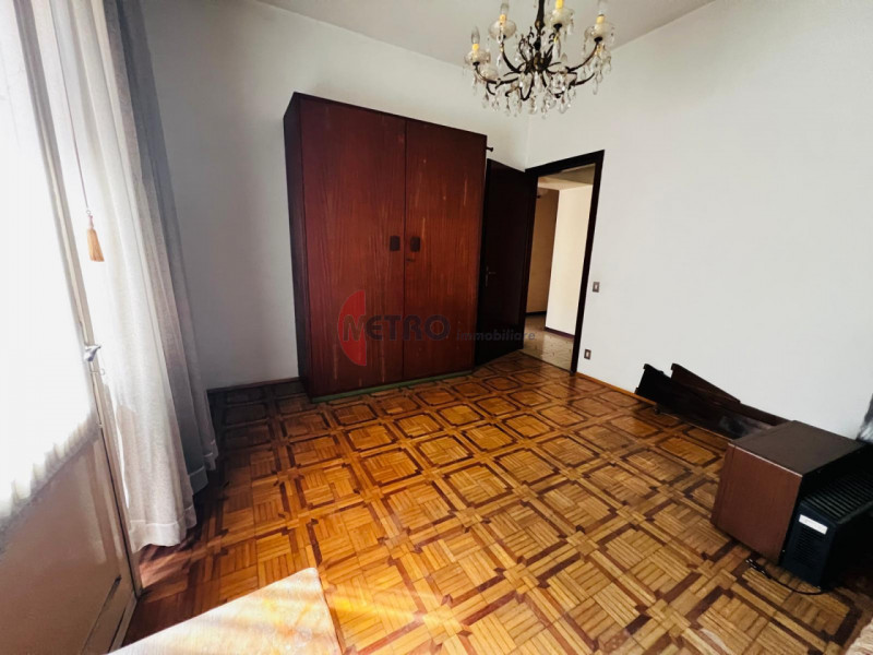 Casa plurifamiliare in vendita in via Giara, Recoaro Terme
Posizione
L’immobile si trova in via G...