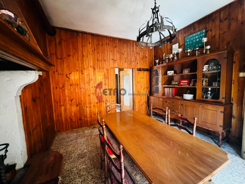 Casa plurifamiliare in vendita in via Giara, Recoaro Terme
Posizione
L’immobile si trova in via G...