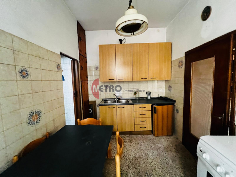 Casa plurifamiliare in vendita in via Giara, Recoaro Terme
Posizione
L’immobile si trova in via G...