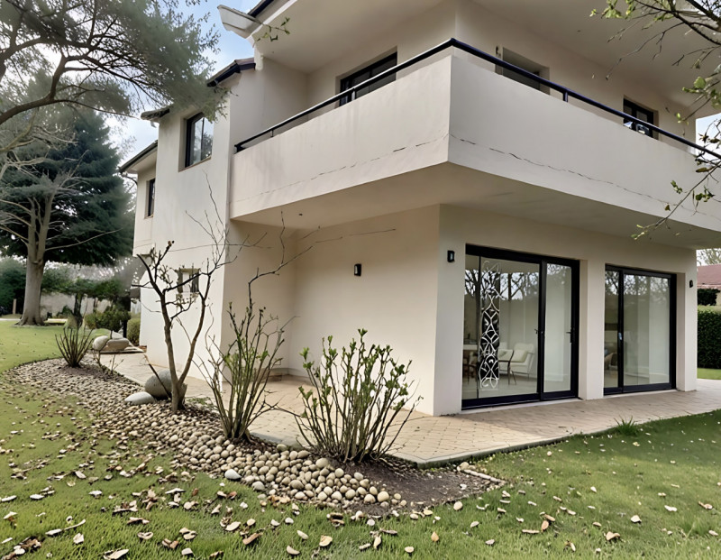 (Per INFO 3316190143) A Quinto di Treviso, in zona residenziale tranquilla, proponiamo in vendita...