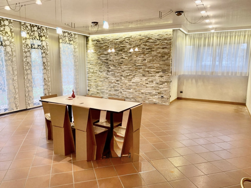 (Per INFO 3316190143) A Quinto di Treviso, in zona residenziale tranquilla, proponiamo in vendita...