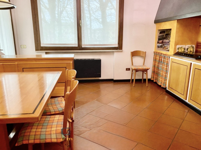 (Per INFO 3316190143) A Quinto di Treviso, in zona residenziale tranquilla, proponiamo in vendita...