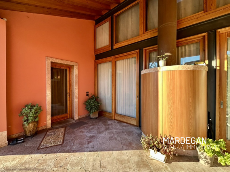 NOSTRA ESCLUSIVA! In zona centrale a Galliera Veneta, proponiamo in vendita un'abitazione indipen...