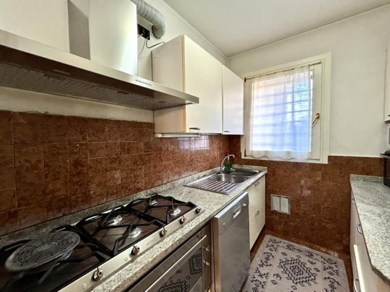 In zona centrale a Galliera Veneta, proponiamo in vendita un'abitazione indipendente completament...