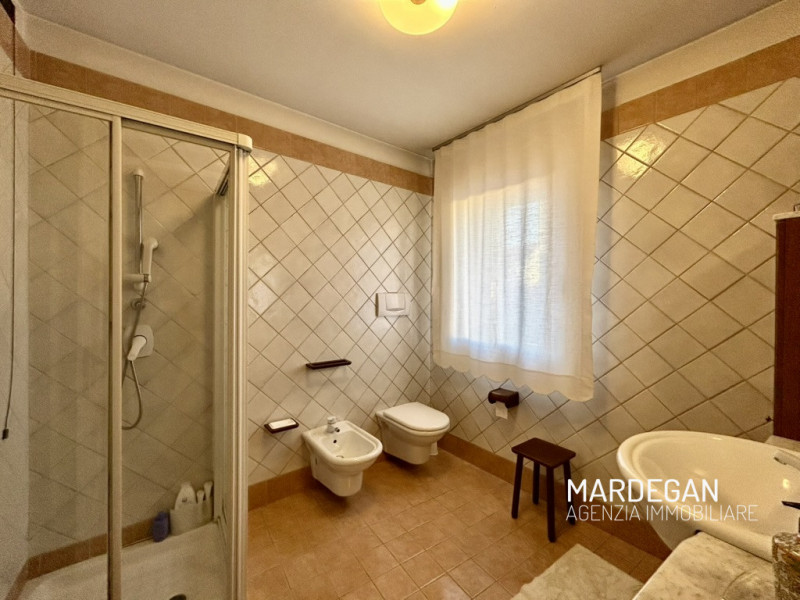 NOSTRA ESCLUSIVA! In zona centrale a Galliera Veneta, proponiamo in vendita un'abitazione indipen...