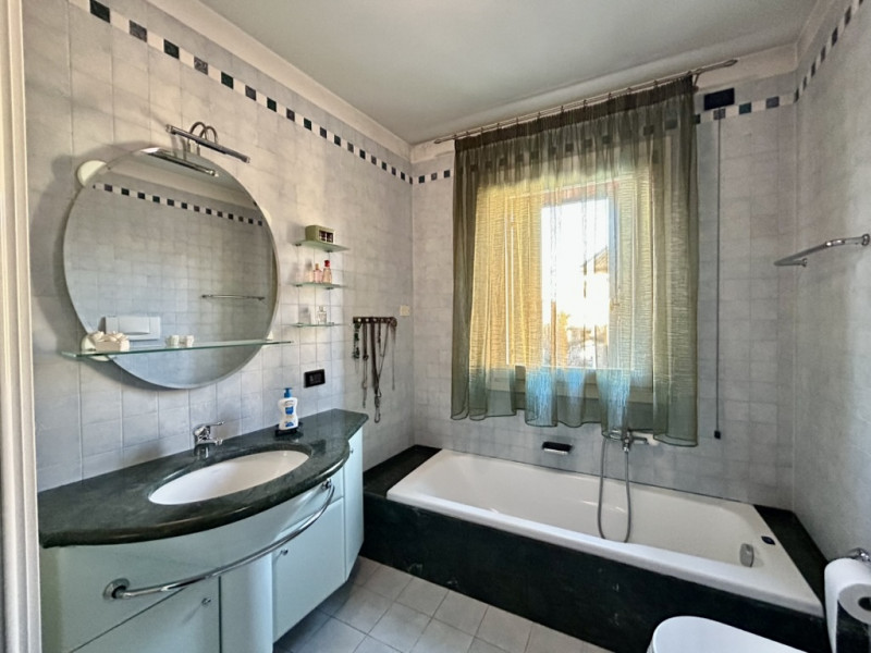 In zona centrale a Galliera Veneta, proponiamo in vendita un'abitazione indipendente completament...