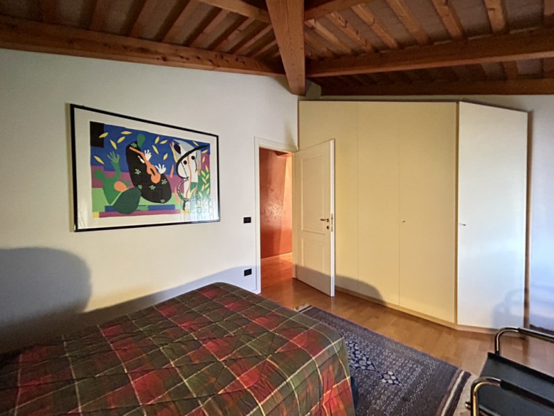 In zona centrale a Galliera Veneta, proponiamo in vendita un'abitazione indipendente completament...