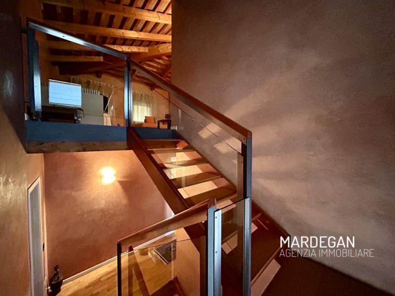 NOSTRA ESCLUSIVA! In zona centrale a Galliera Veneta, proponiamo in vendita un'abitazione indipen...