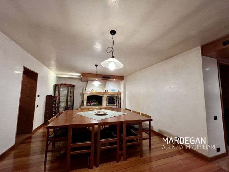 NOSTRA ESCLUSIVA! In zona centrale a Galliera Veneta, proponiamo in vendita un'abitazione indipen...