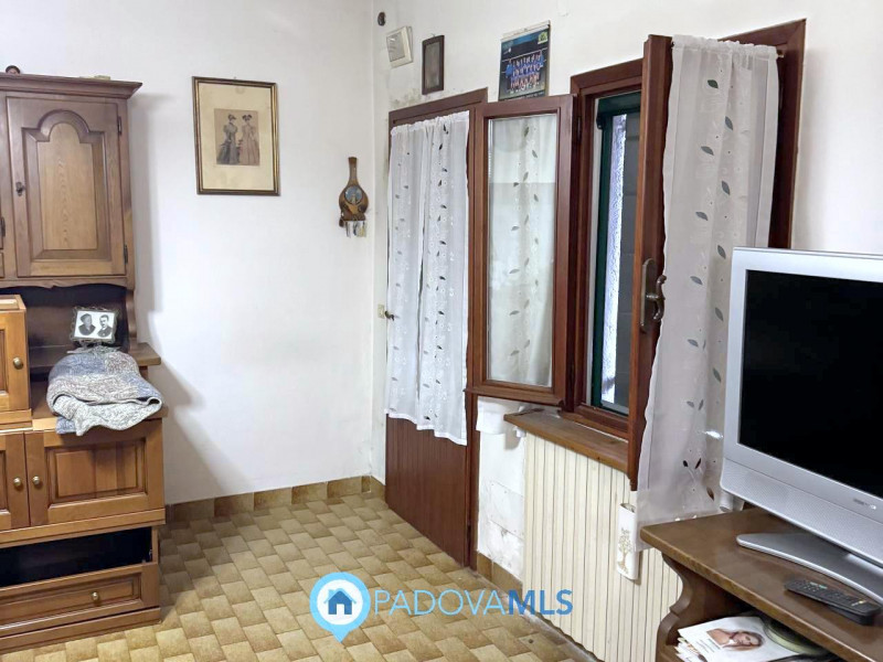 Immobile in esclusiva al Gruppo Padova MLS

In ottima posizione comodissima ai servizi, introvabi...