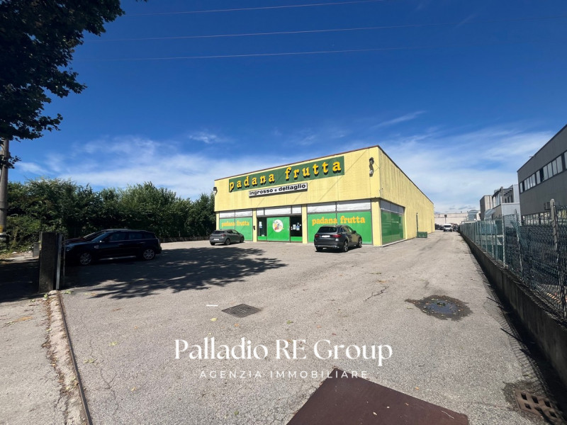 Scopri un'opportunità unica nel cuore della Zona Industriale di Altavilla Vicentina! 

Proponiamo...