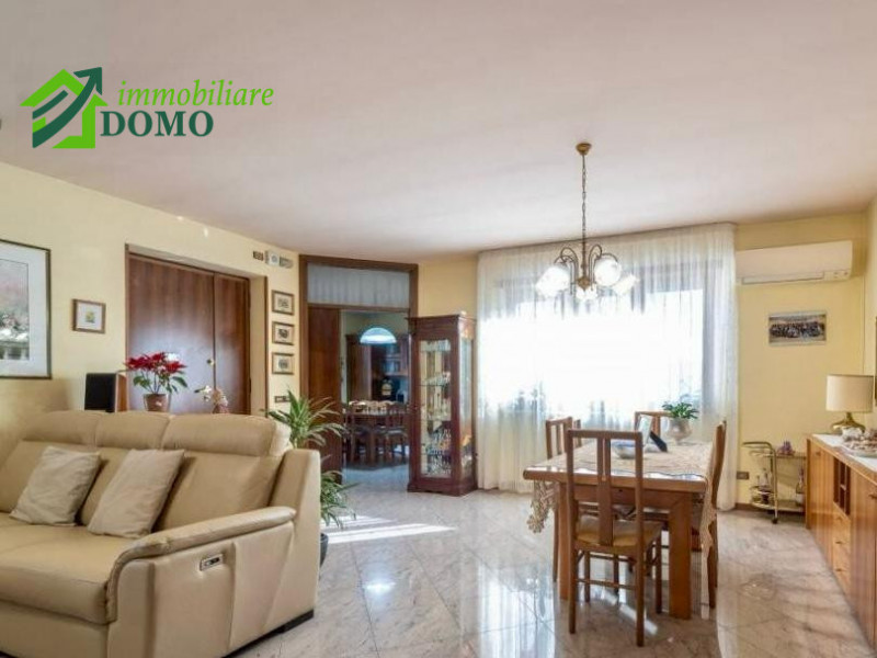 Malo: comoda a tutti i servizi e alle scuole, proponiamo in vendita una casa singola dalle genero...