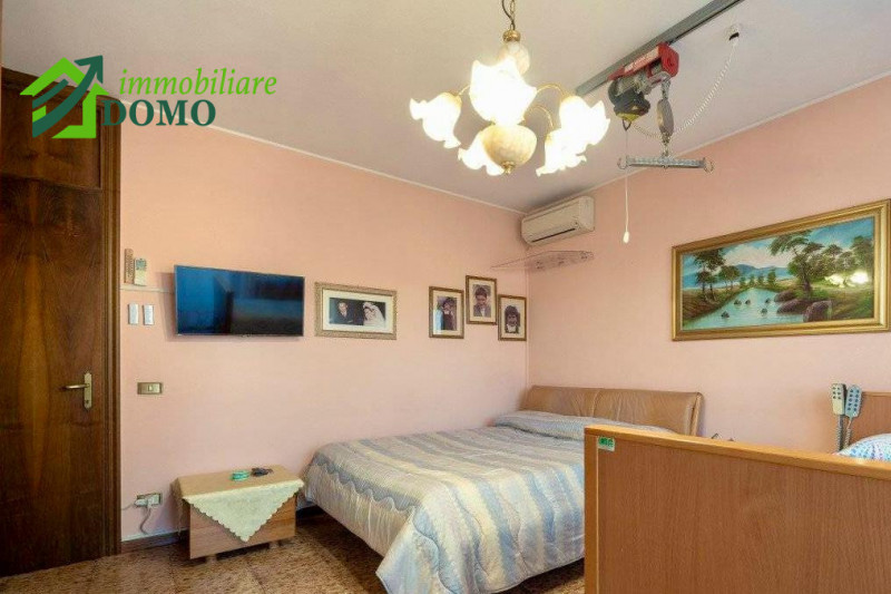 Malo: comoda a tutti i servizi e alle scuole, proponiamo in vendita una casa singola dalle genero...