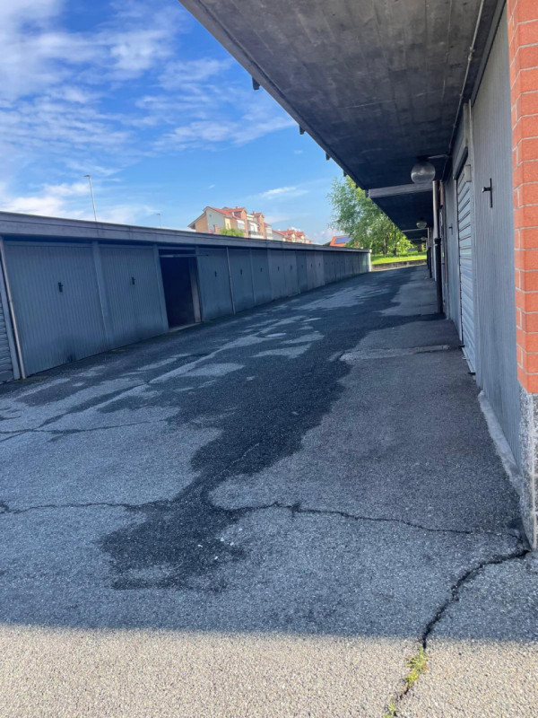 garage-Box-posto auto in Vendita a Settimo Torinese