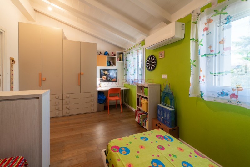 Campagnola di BRUGINE - VILLA A SCHIERA di RECENTISSIMA COSTRUZIONE, sita a pochi passi dal centr...